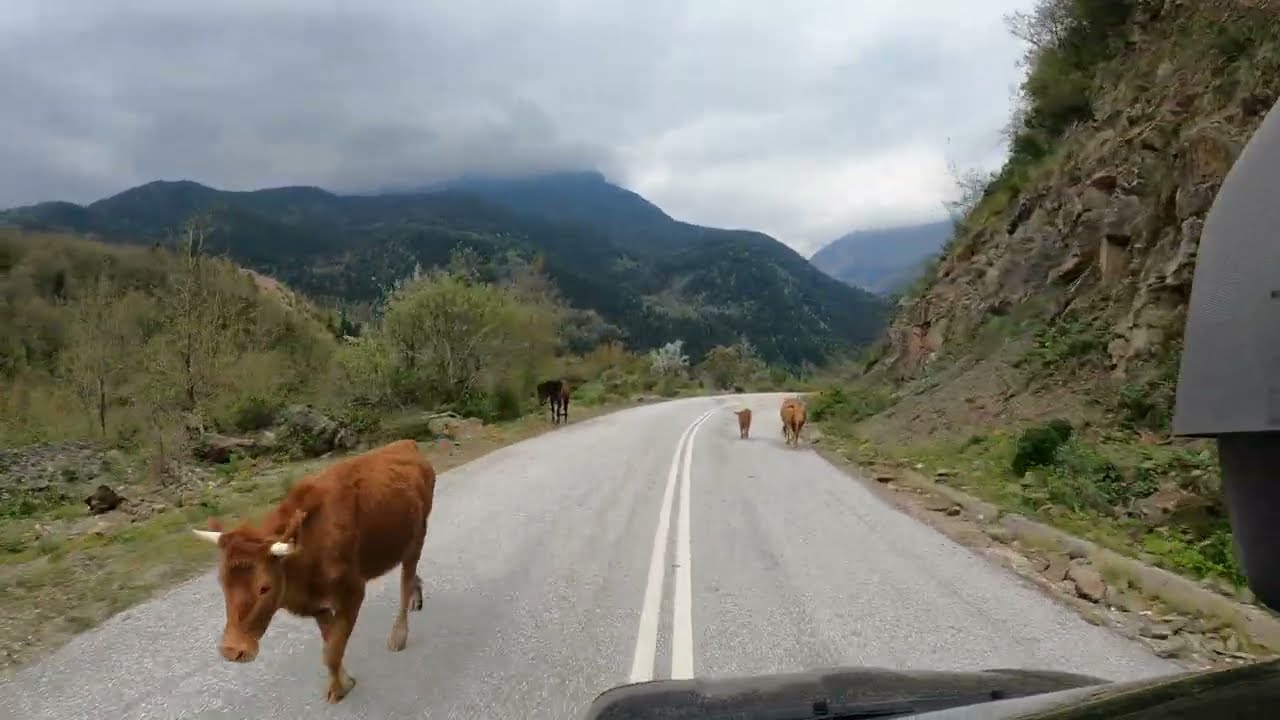 Ασπροπόταμος. Νεραϊδοχώρι ως Χαλίκι.