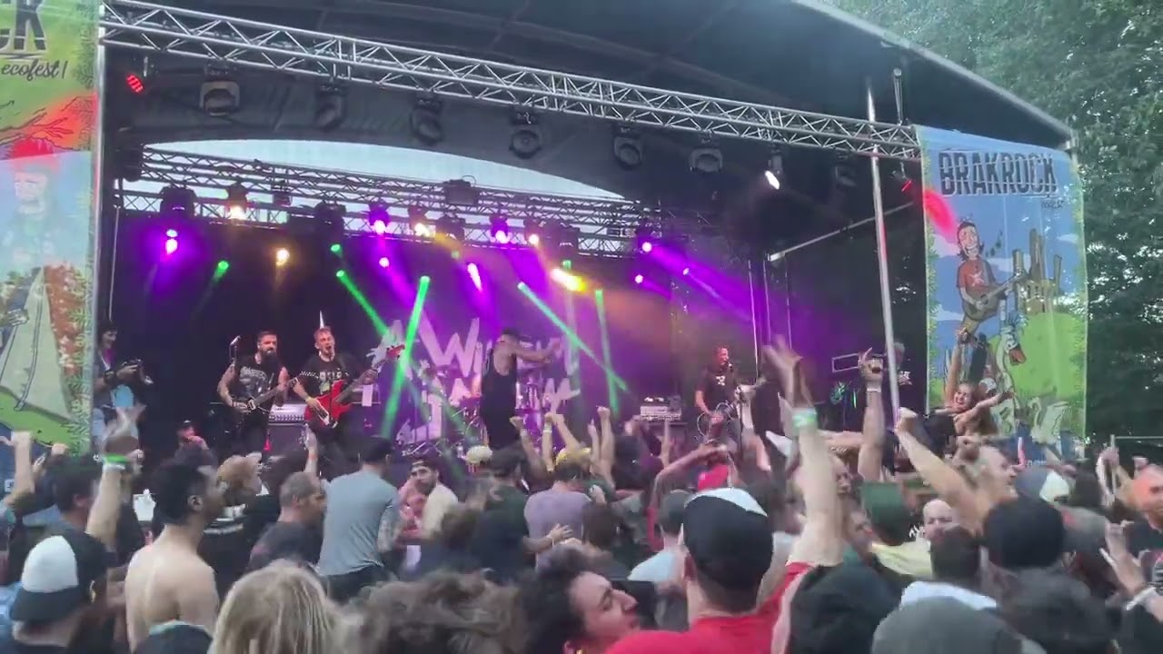 A wilhelm scream - the king is dead brakrock 05-08-2022