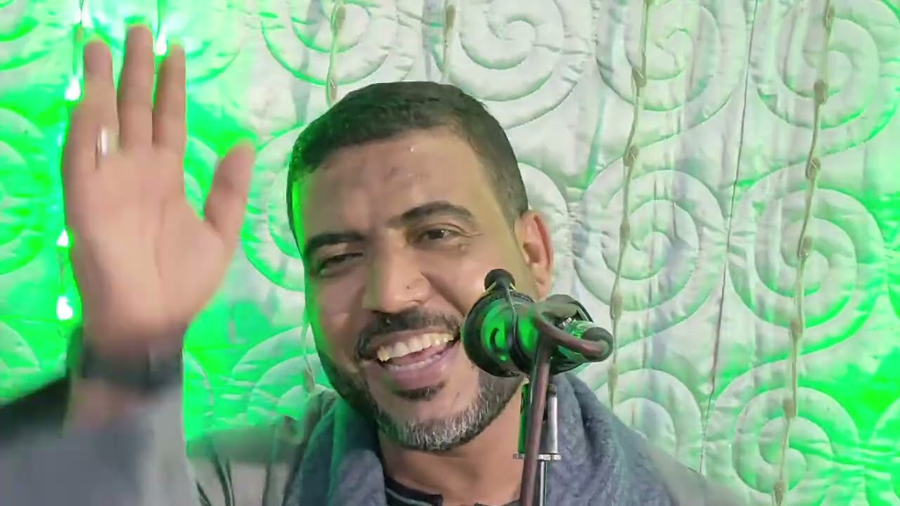 شوف الشيخ قال اي بناء على طلب الجماهير في بني سويف