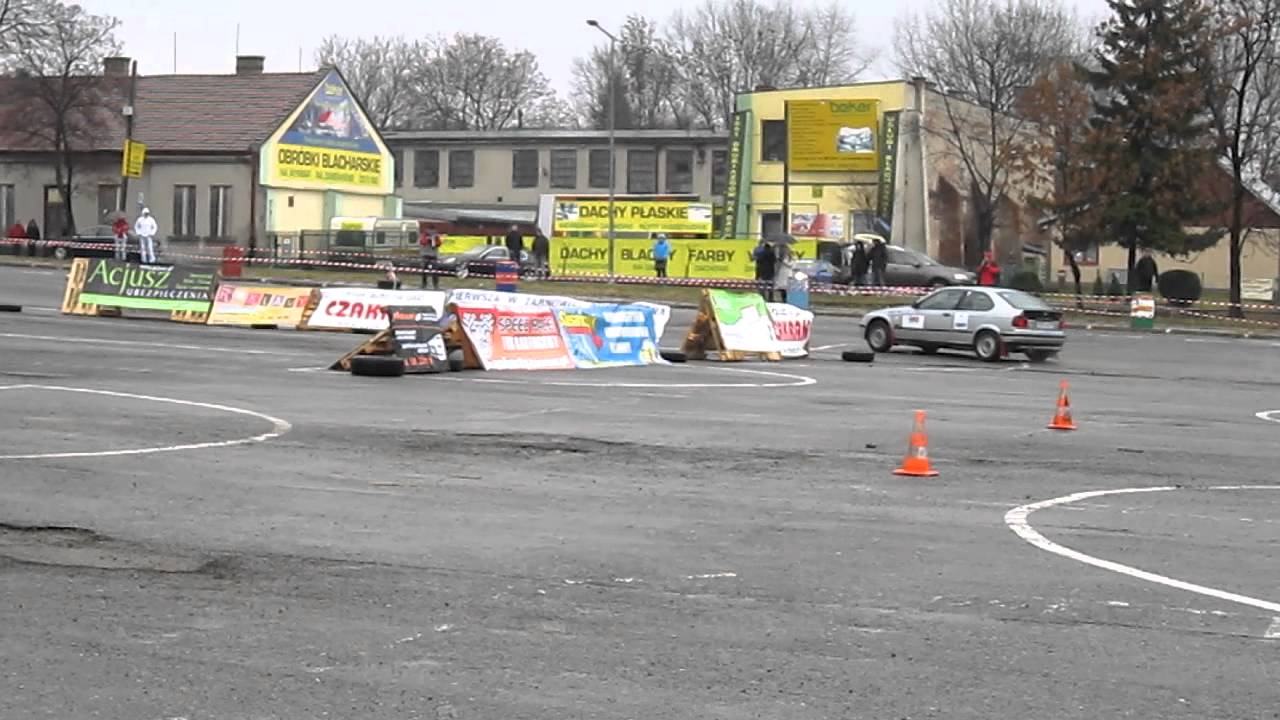 WOŚP Tarn&oacute;w Bartek Sacha BMW 318 ti Supersprint 6 Tarnowska Moto Orkiestra 8.01.2012