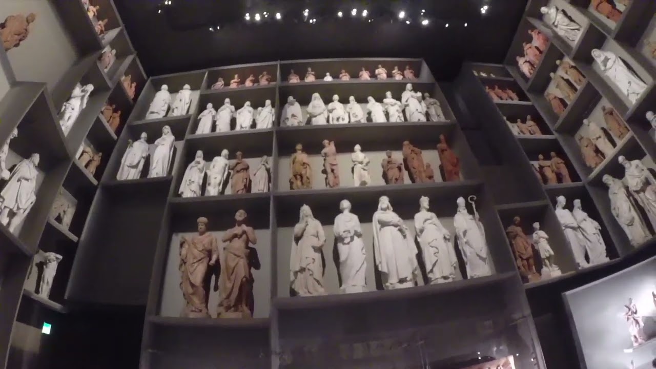 RAUL PERIC    ITALIA ,MILANO, MUSEO DEL DUOMO .-