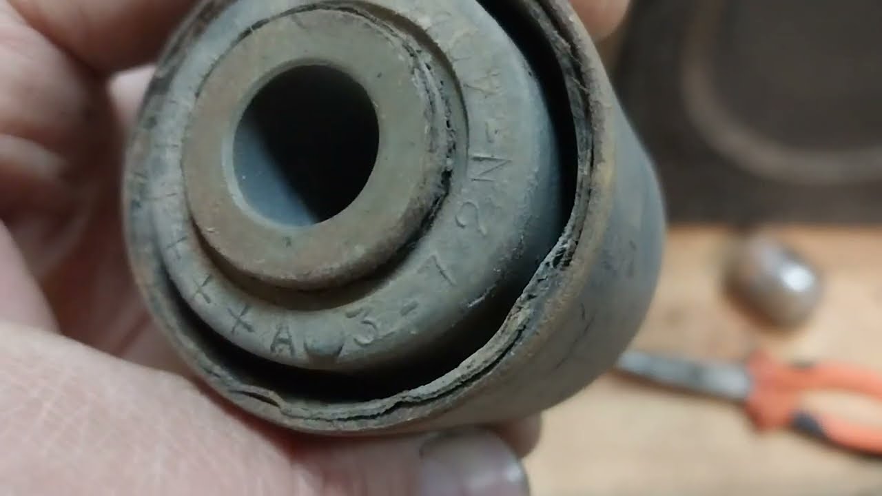 Nissan Terrano wd21,r20 одна из причин когда машина рыщет в асфальтных колеях.