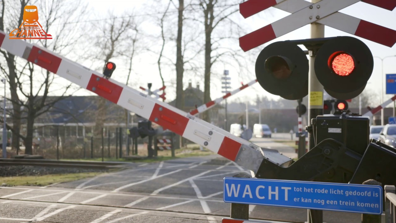 DUTCH RAILROAD CROSSING - Maarsbergen - Woudenbergseweg