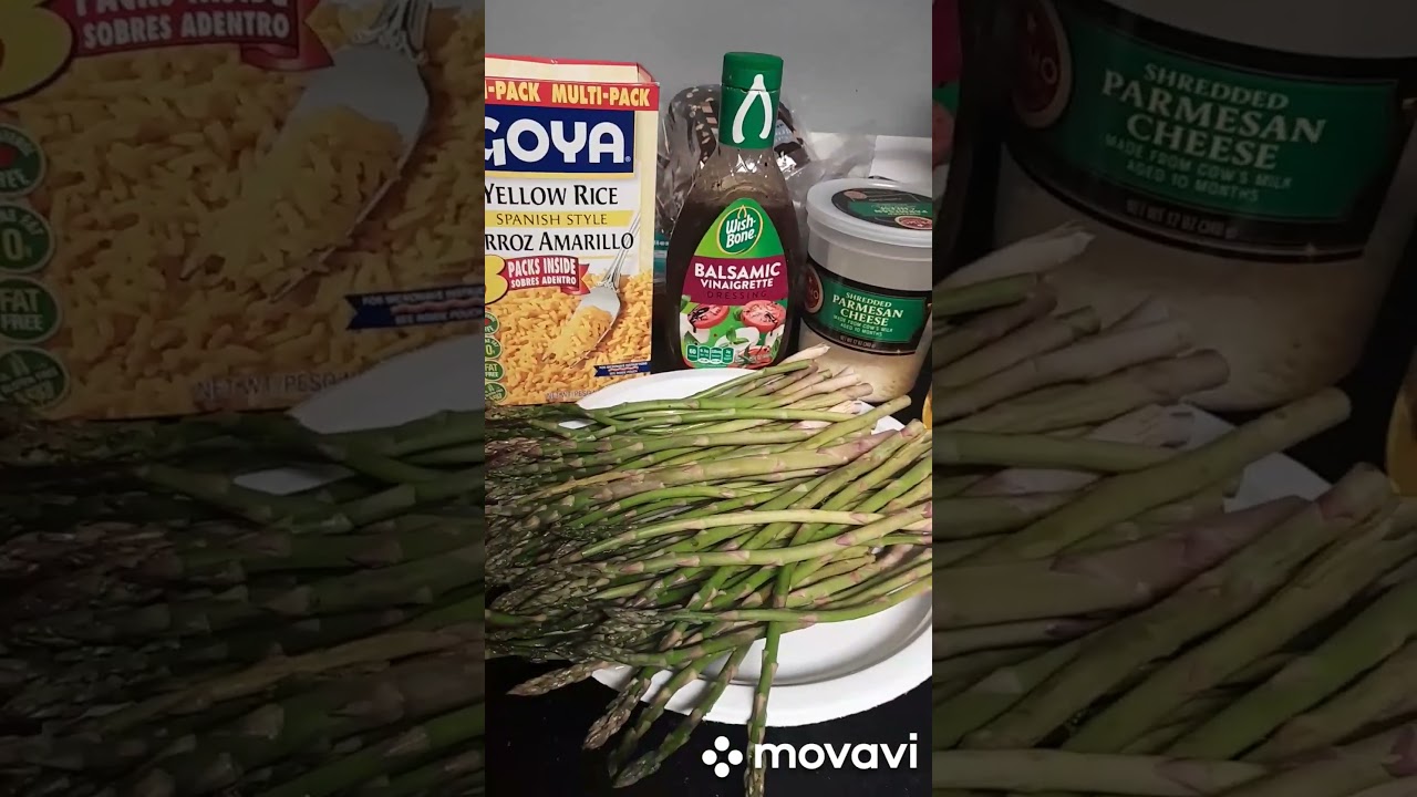 Yellow rice and baked asparagus #briyview