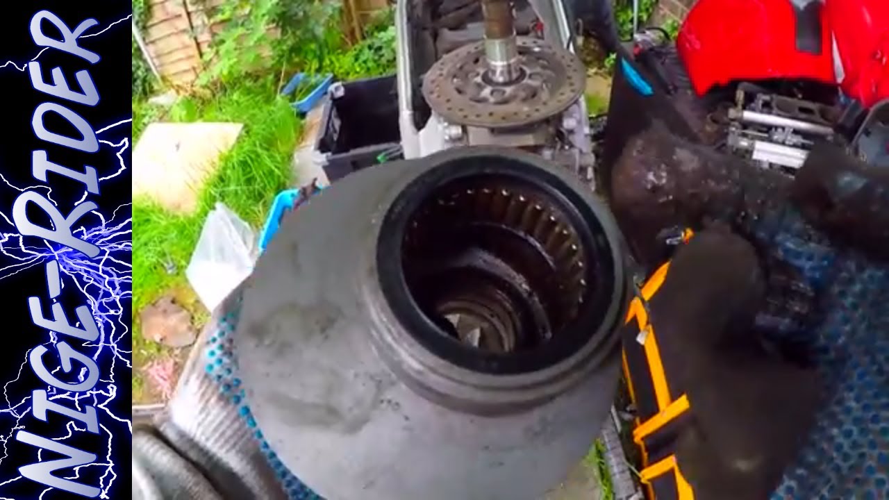 VFR 800 Bearing carrier Removal