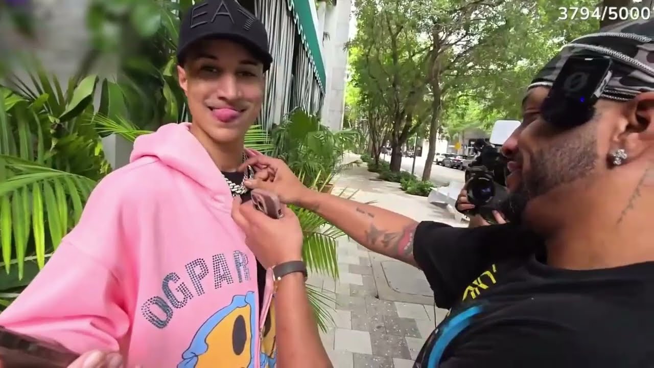 TOTA x Fans in Miami: Epic Photo Ops & Chats #tota #kaicenat #totaamc #miami #miamibeach