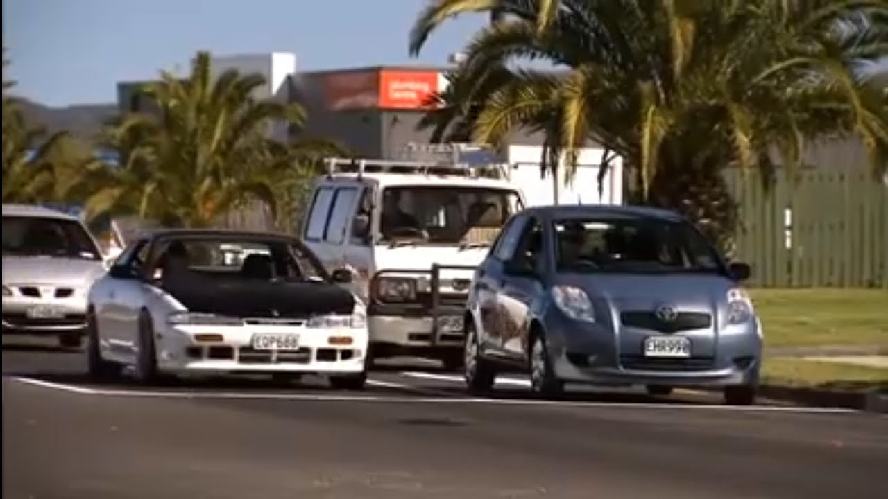 NZ Police chase Outrageous Fortune (Silvia S14)