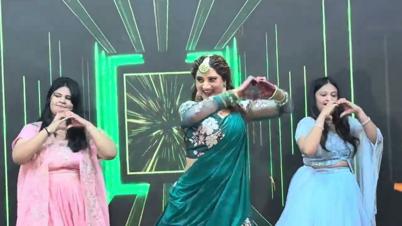 Sangeet night ❤️🍀🧿. Nanad ki shadi Mai bhabhi ka dance 💃 ❤️🍀🧿”.#green lehnga #sangeetdance #dance