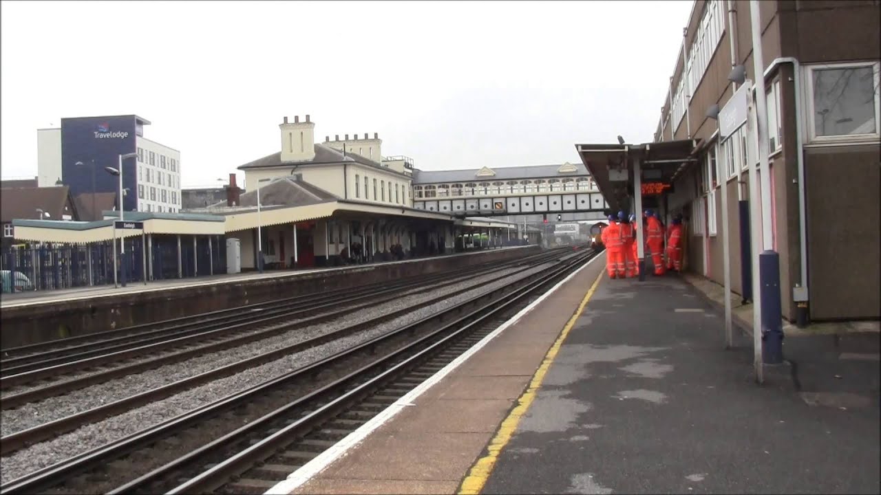 Trains at Eastleigh 12/02/2013