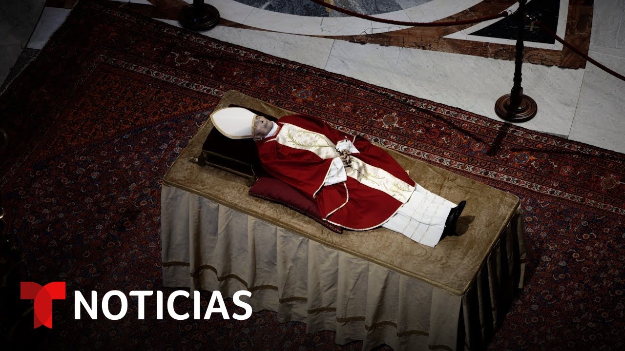 El funeral y entierro de Benedicto XVI será histórico | Noticias Telemundo