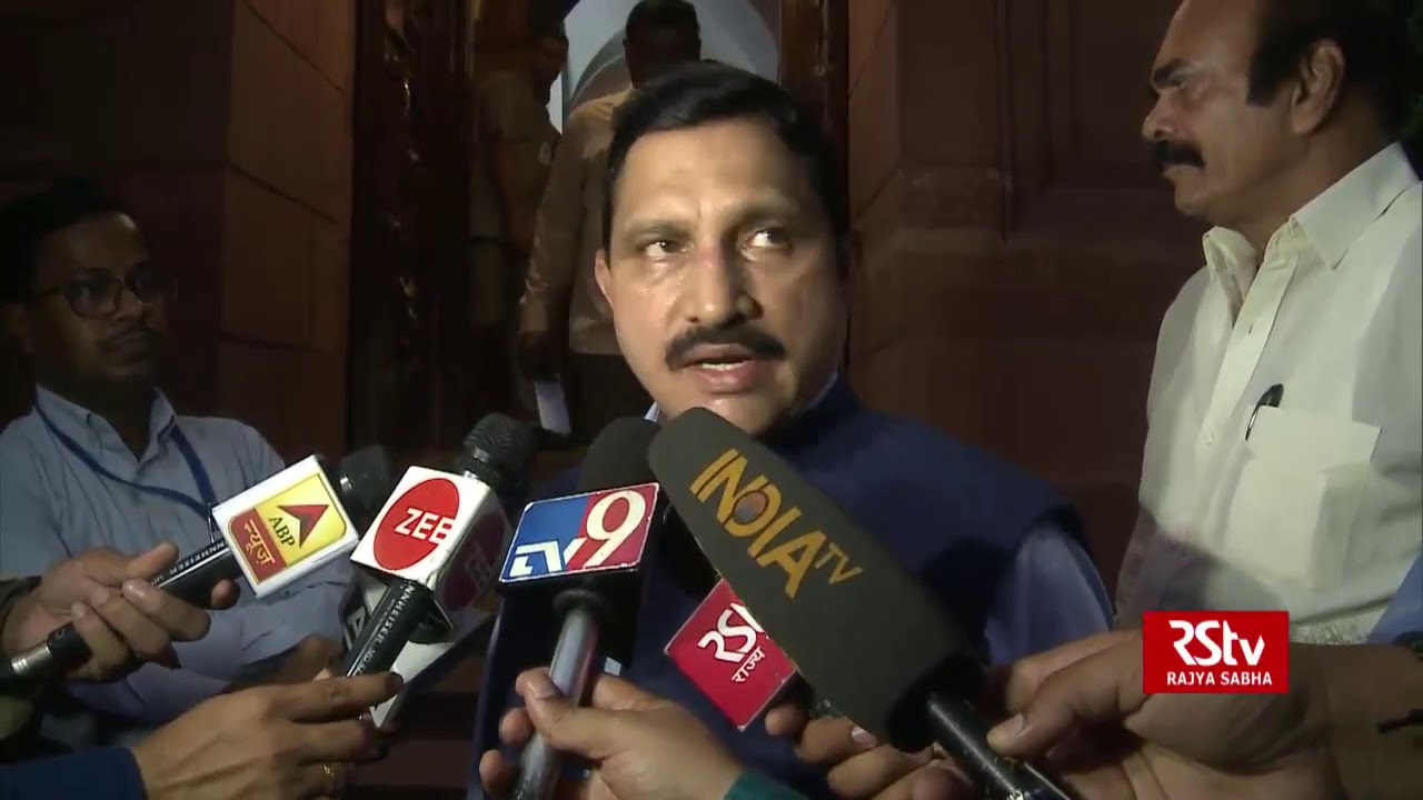 YS Chowdary pays tribute to M Karunanidhi