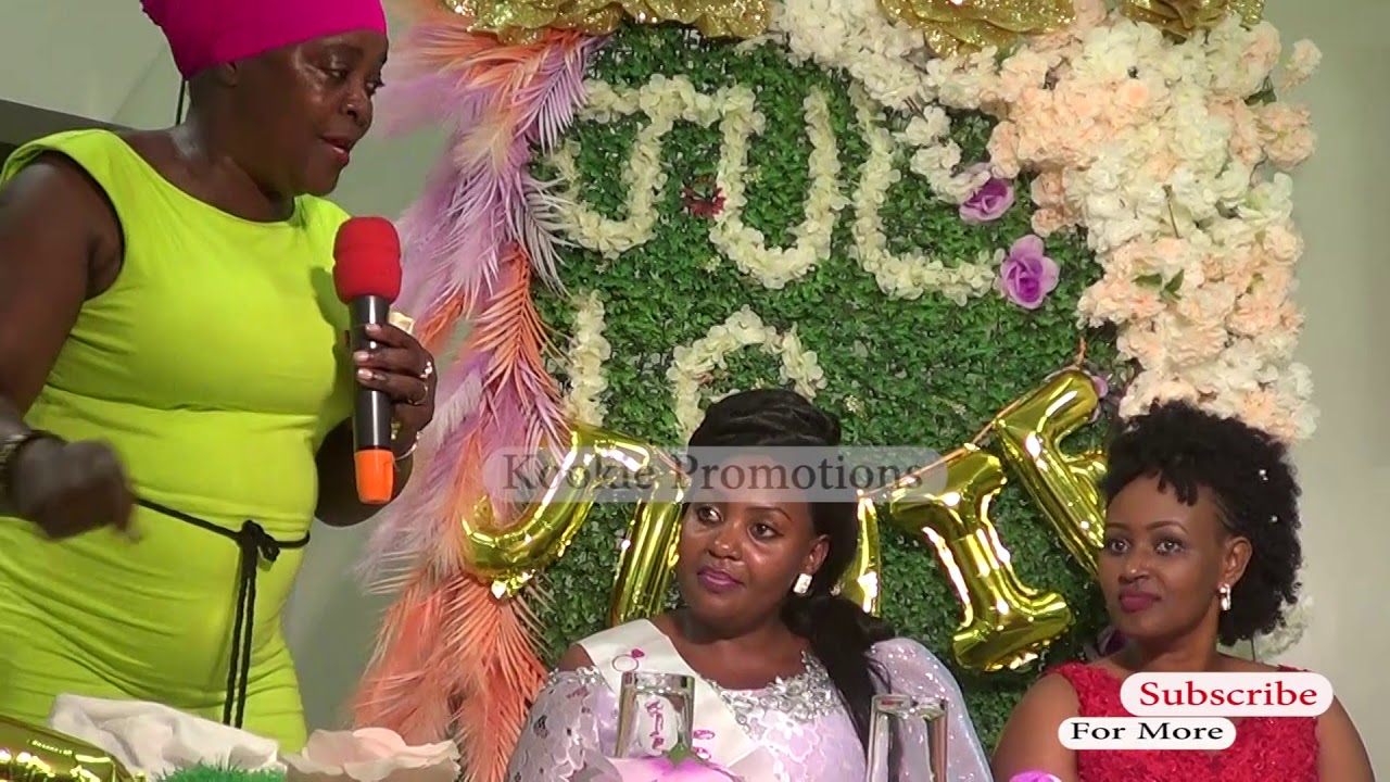 Ssenga Hamidah awadde Julie Angume obukodyo mumukwano mubufumbo