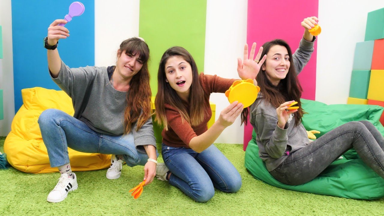 Kız oyunu! Ayşe, Sevcan ve Ümit ile komik video! Kelimeden şarkı bul Challenge!