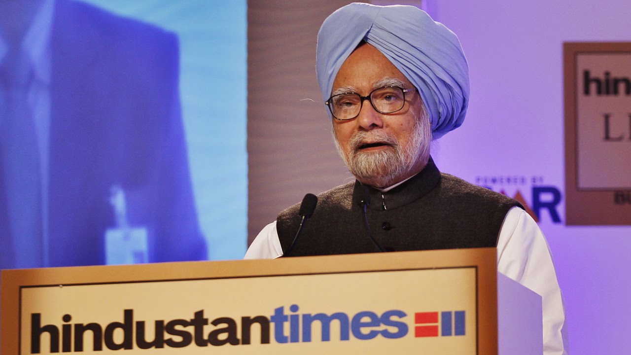 PM Manmohan Singh on Narendera Modi | HT Leadership Summit 2013