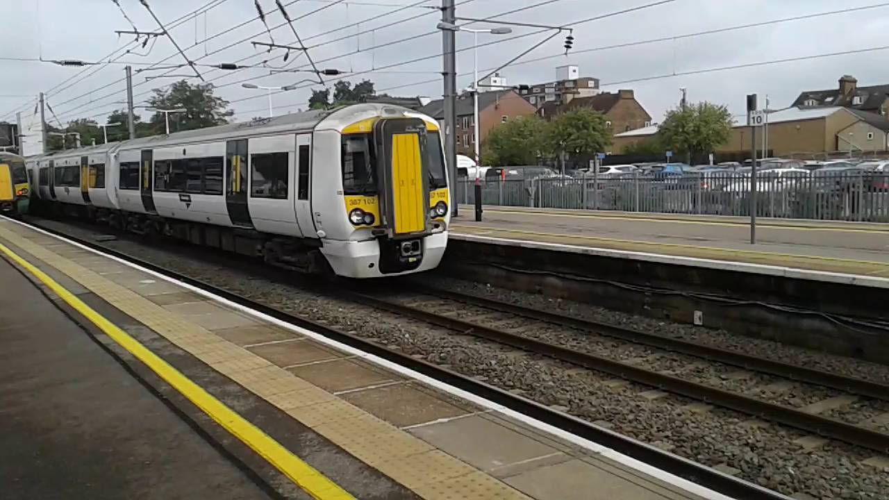Trains at: Bedford, MML, 20/09/16