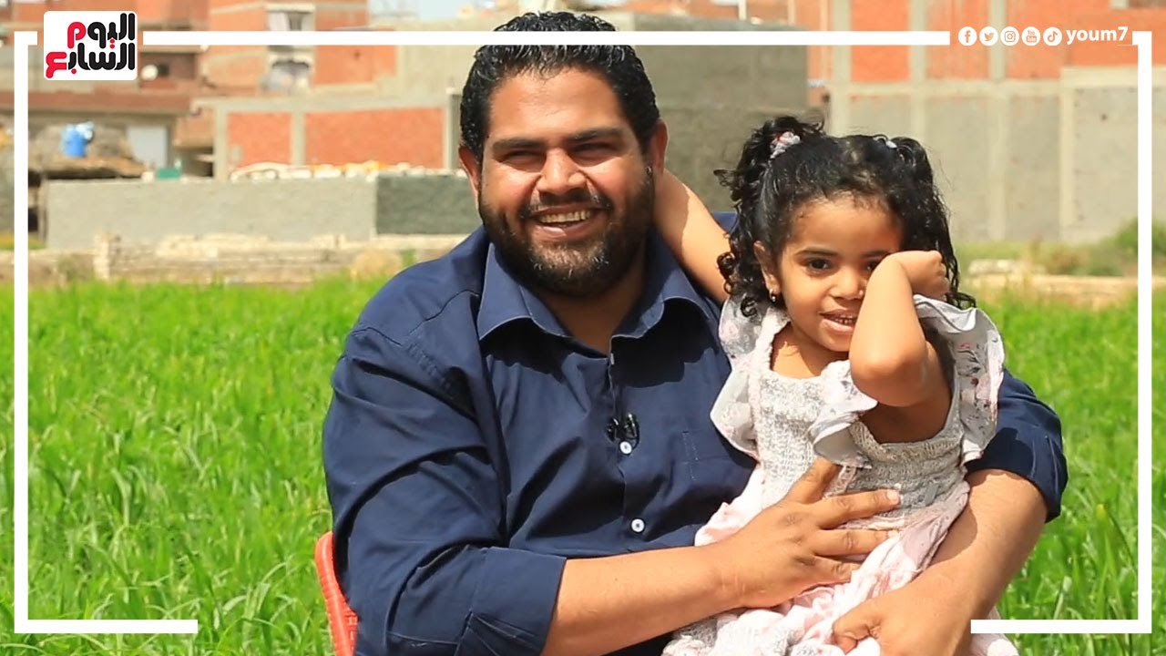 رامز الأصم الناطق.. اتريقوا عليه وضربوه وهو صغير لكنه بقى سيناريست