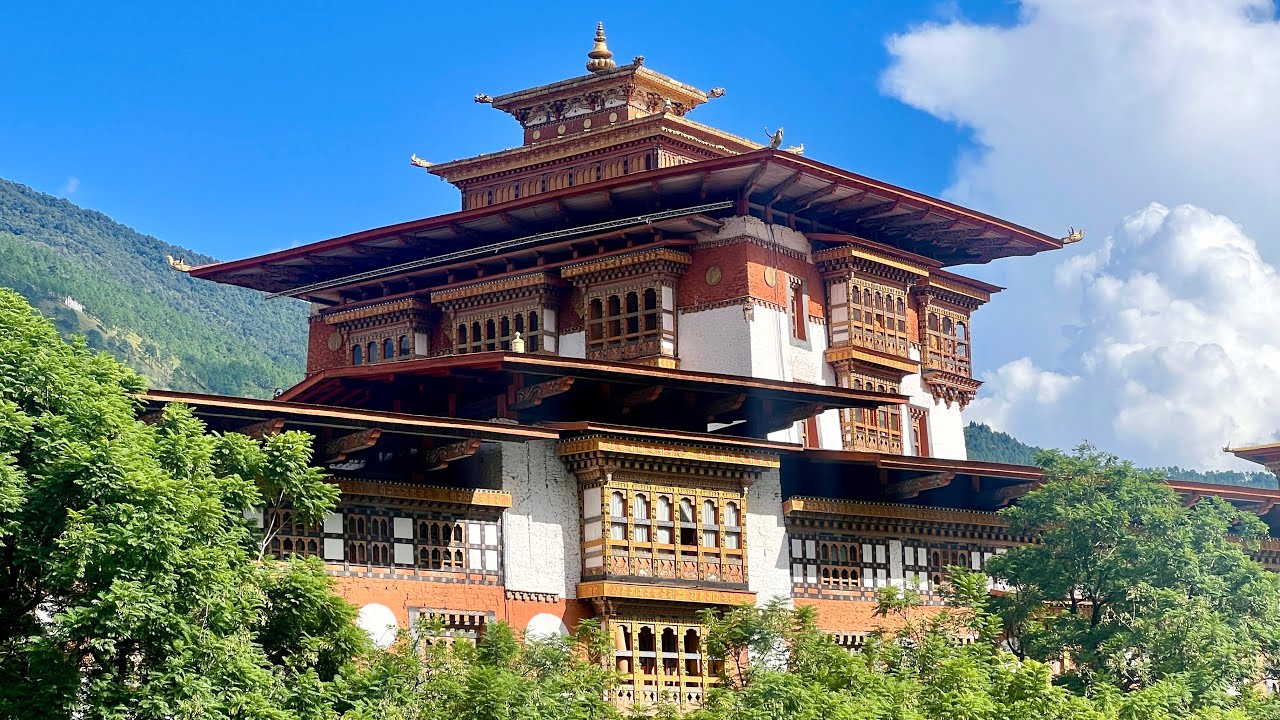 BHUTAN in 8K - 360 degree&deg; view around Bhutan
