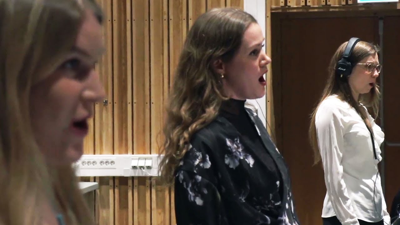 The choir sings ‘Serbate, oh Dei custodi’ – LA CLEMENZA DI TITO Mozart – Bergen National Opera