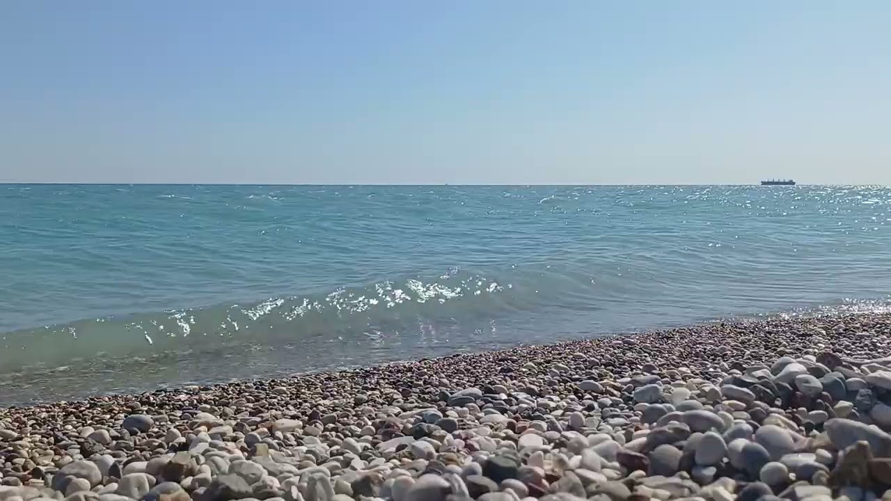 Biraz Rüzgarlı Ama Sıcak Bir Hava - Konyaaltı Plajı