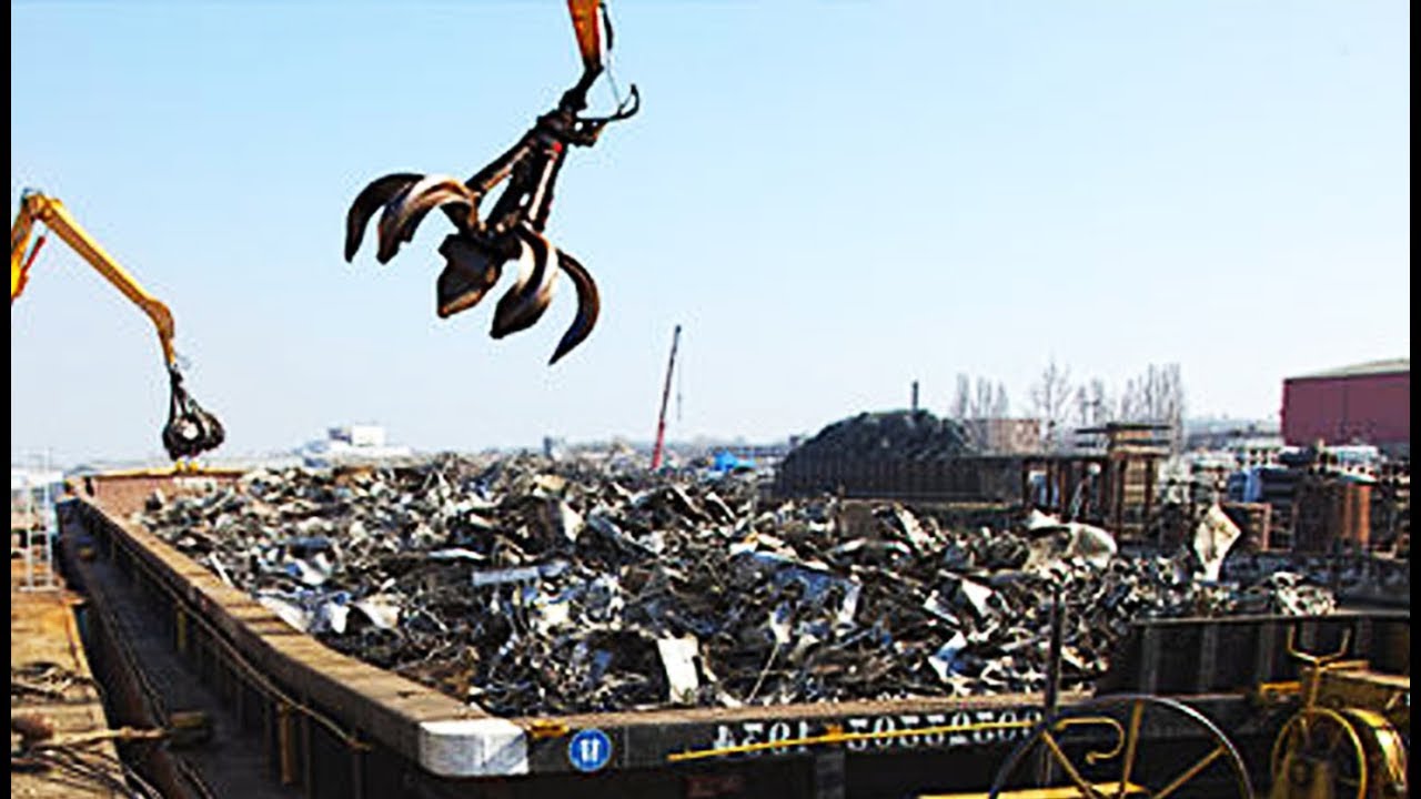 SCHROTT umladen im Hafen von Duisburg | Schiffshafenrundfahrt in Duisburg