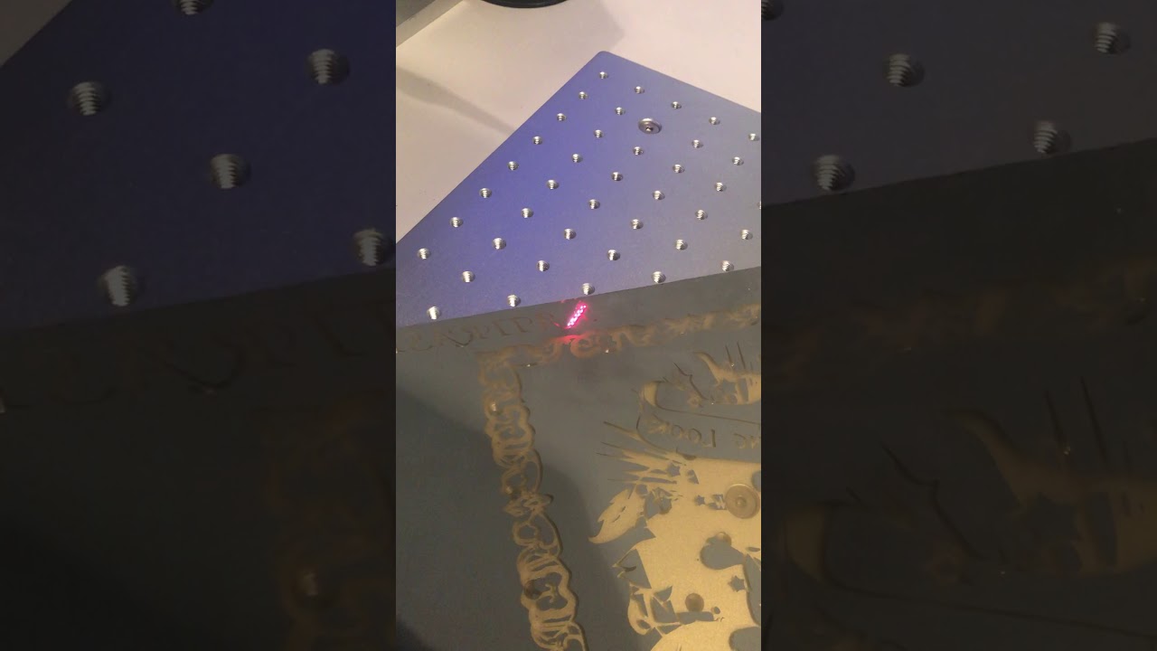 30 W / 20 X 20 cm Lazer markalama