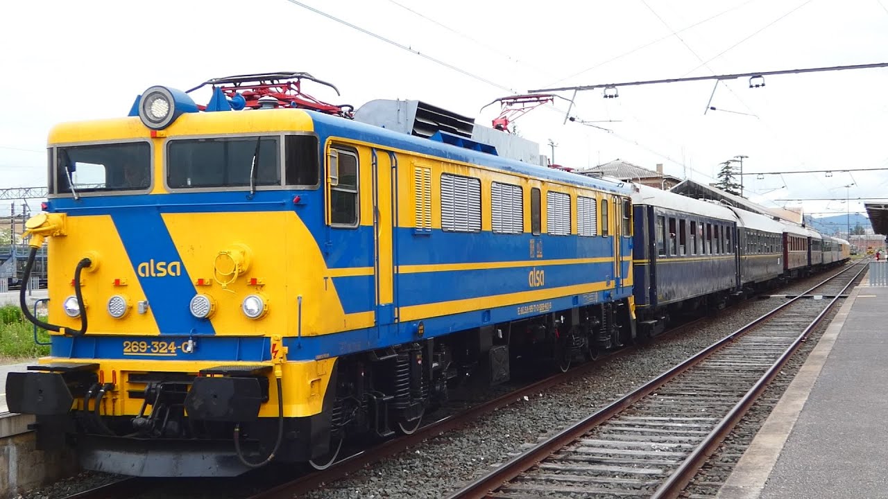 Tren Expreso Bilbao Ria AZAFT 29/6/2024
