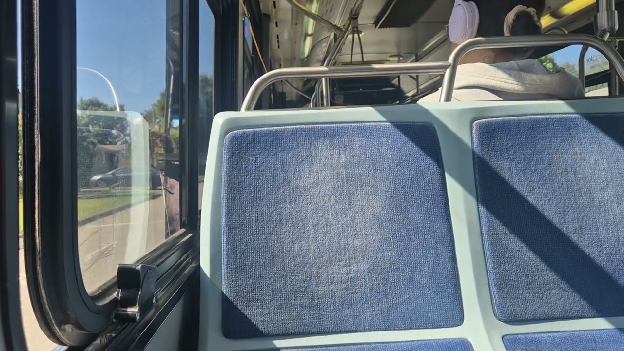 Société de transport de Sherbrooke 52109 | Novabus LFS 2nd gen | Route 5