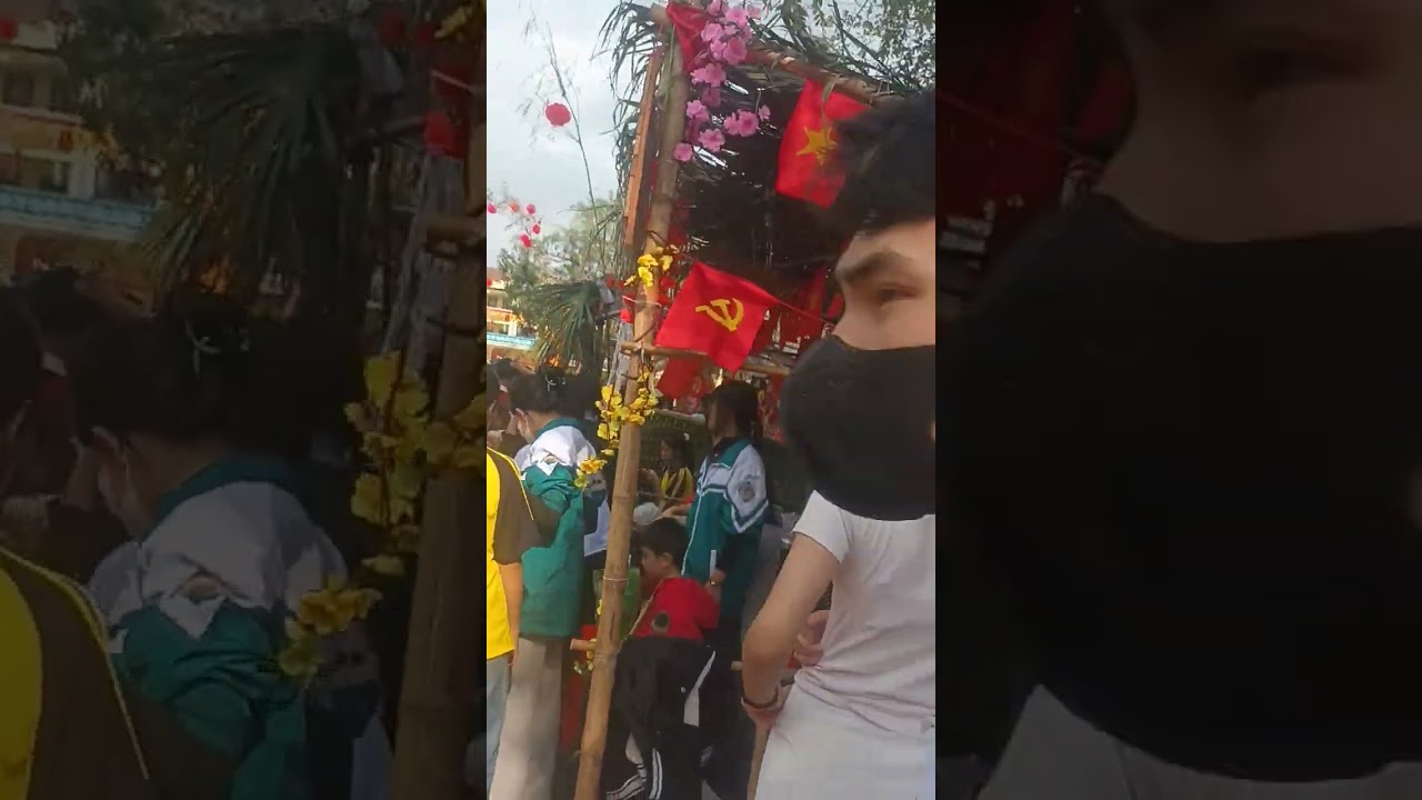 đi Chơi một vòng chợ tết của các em học sinh trường Tống Văn Trân.Ý Yên 
