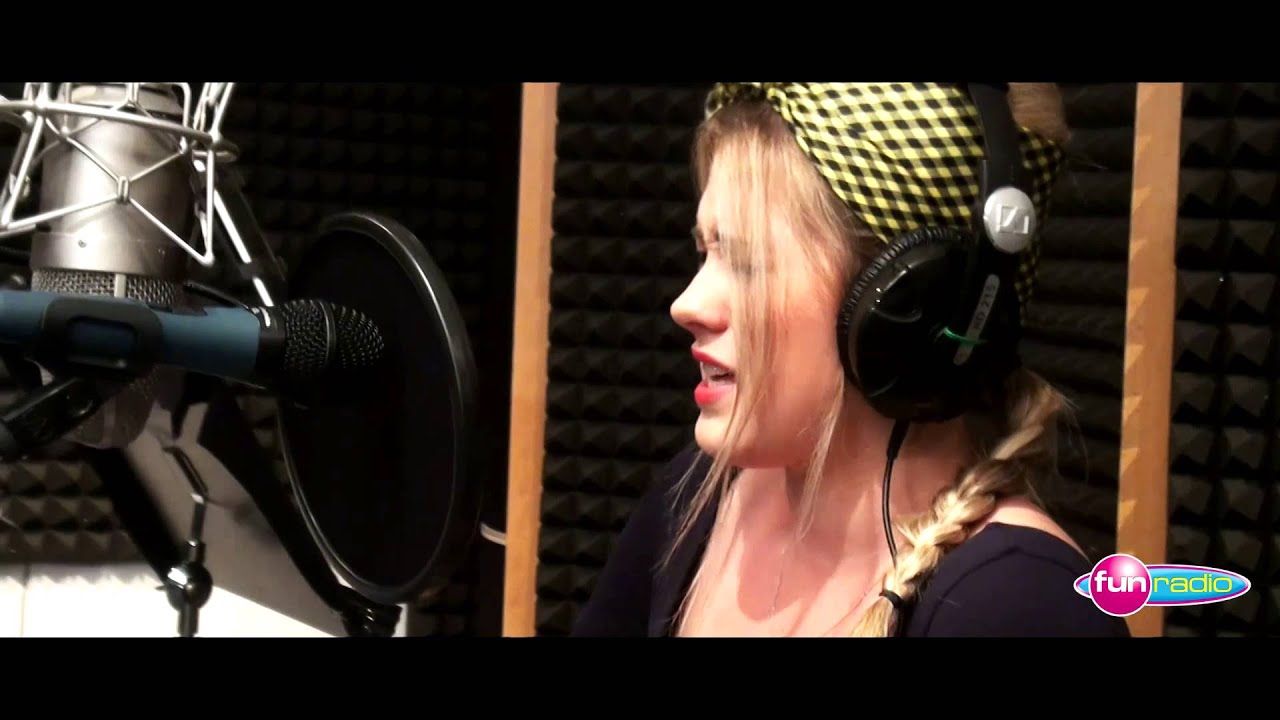 Elis (Eliška Mrázová) - Man Down (live@Funradio)