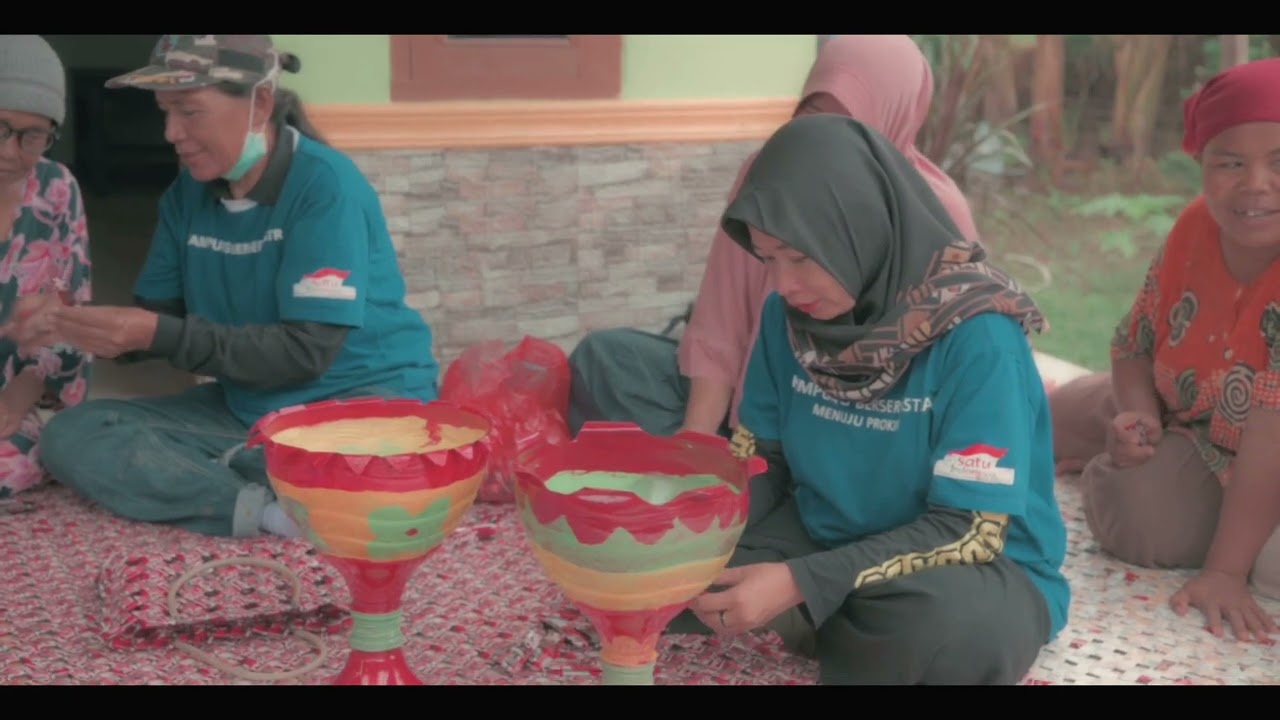 DESA KREATIF DAN INOVATIF DENGAN BANK SAMPAH & SEDEKAH SAMPAH