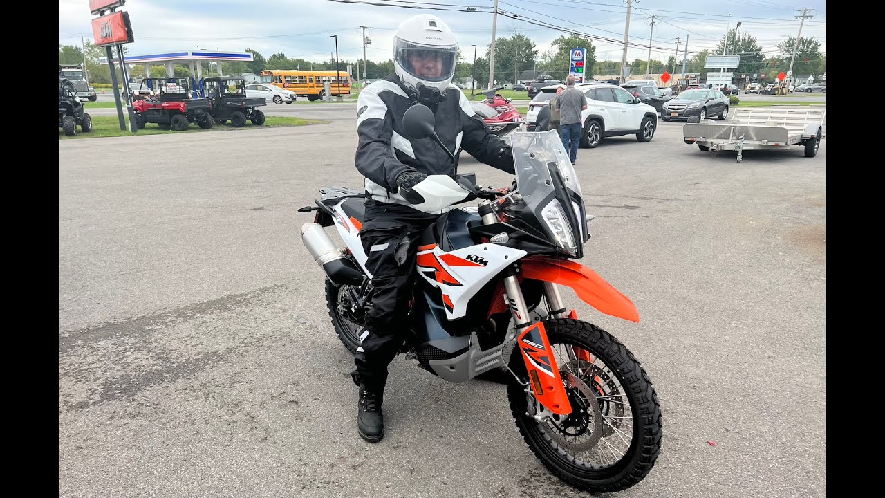 KTM 890 Adventure R Better Than The 1290 Adventure? Wow I Like This Bike #384
