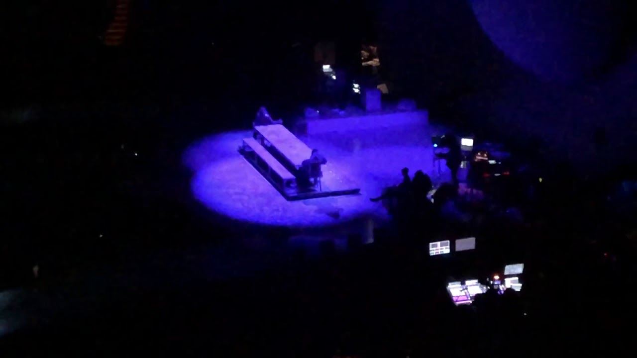 Break Up w/ Your Girlfriend, I’m Bored (live) swt final show - Ariana Grande