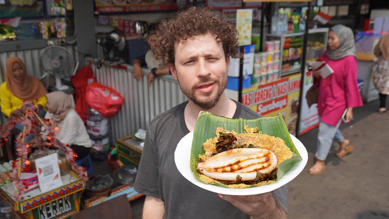 Пробуем уличную еду в ИНДОНЕЗИИ | Это «ТАК ГРЯЗНО», как говорится? 🍲🇮🇩