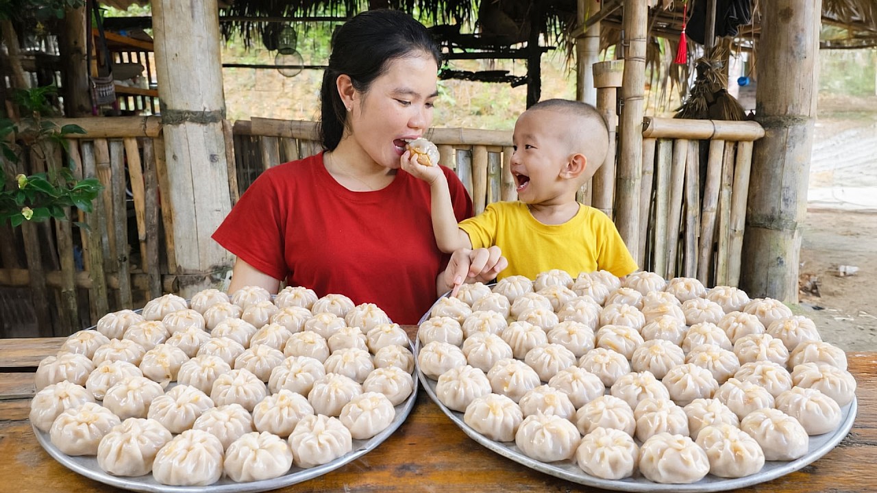 Chinese Dumpling Making Skills – Taking Dumplings To The Market To Sell With My Son