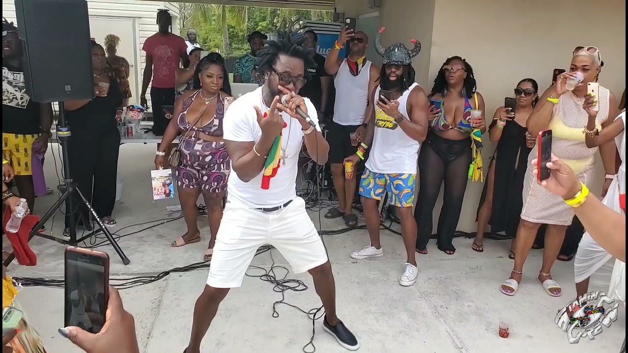 TALLPREE performing at DAY BREAK (MIAMI CARNIVAL 2021)