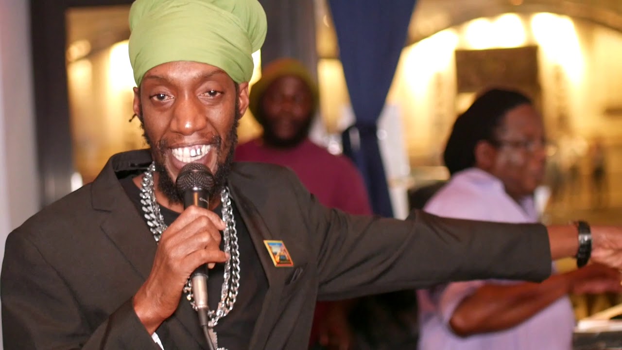 Menny More live at Roots Rock Reggae 7-18-2019