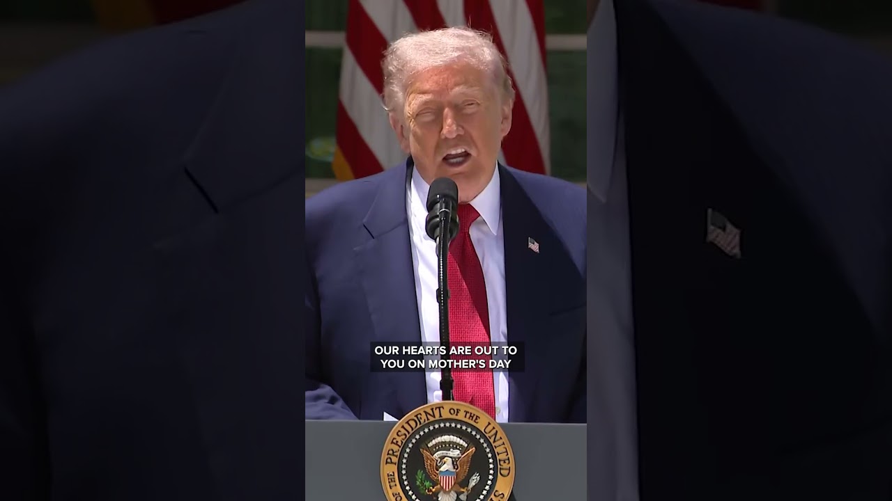 Президент Трамп отдал дань уважения силе духа американских матерей в Белом доме.