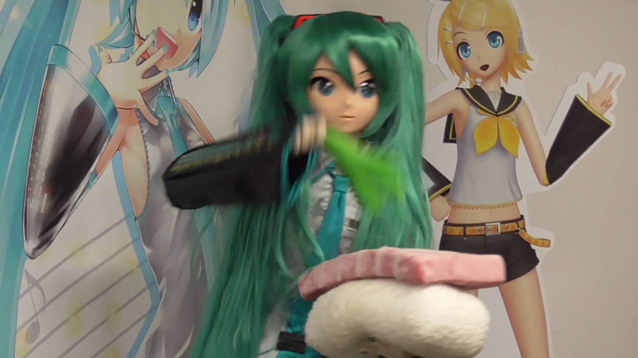 SEGA feat. HATSUNE MIKU Project スペシャル体験会 大阪会場のミクナノー アイテム持ってダンスの回
