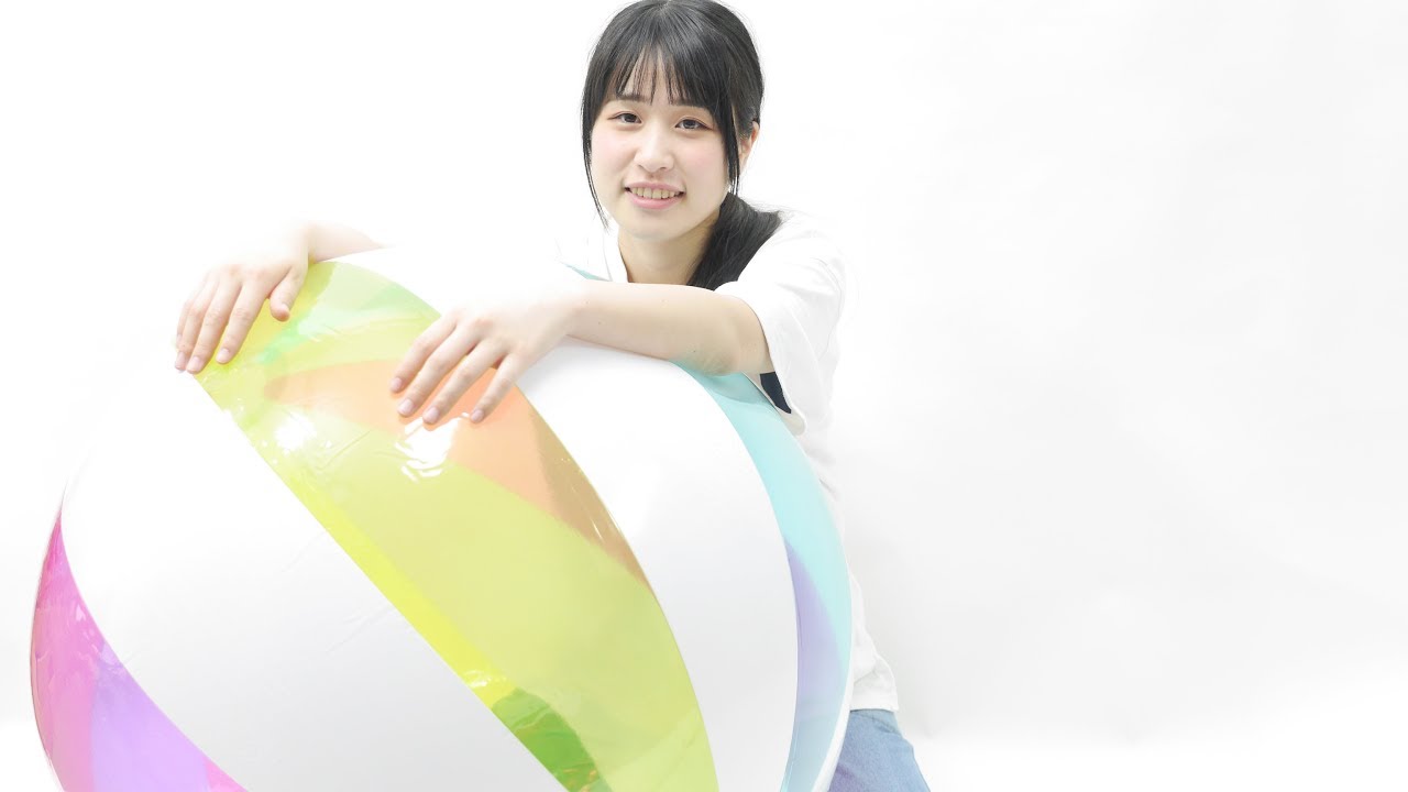 大きなビーチボールを口で膨らませてみる４０分