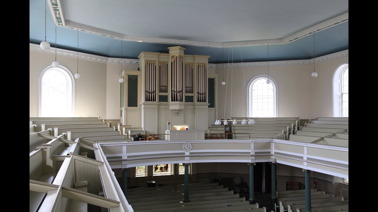 Improvisation in a cinema organ style