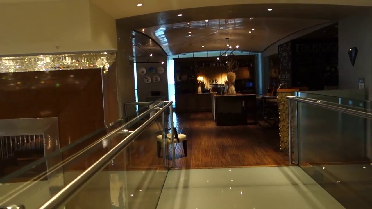 Full Hotel Tour & Review of The Ritz-Carlton Hotel, Toronto, ON