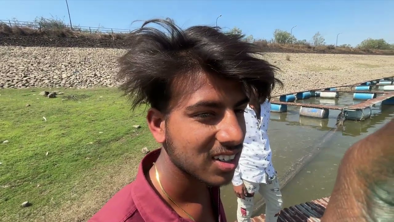 Reel shoot karne gye the saka naraj ho gya 😂￼
