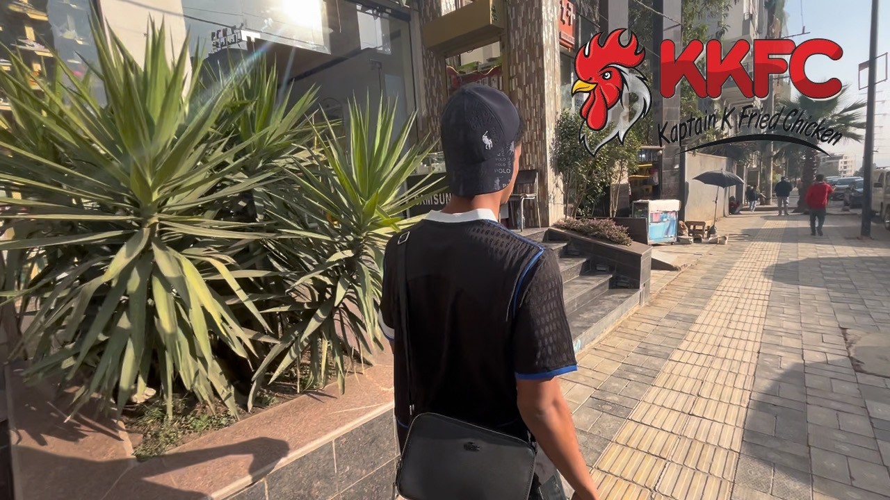 aym9n Tries Ethiopian KKFC 🇪🇹