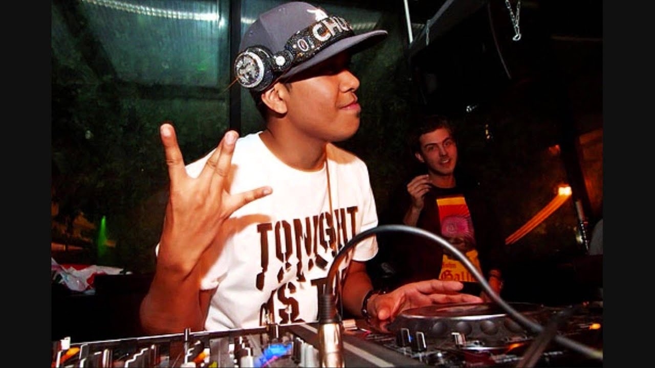 Best of Dj Chuckie - Megamix 2011