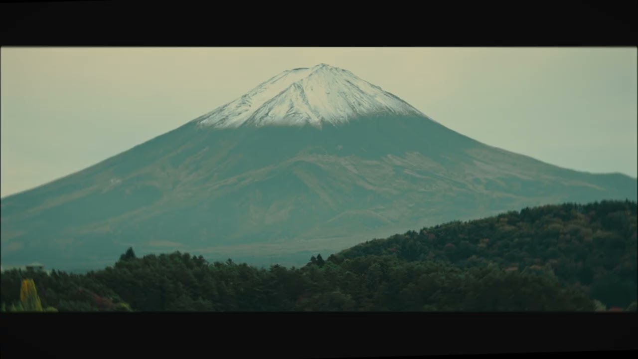Autumn in Japan: A Cinematic Journey to Mt. Fuji