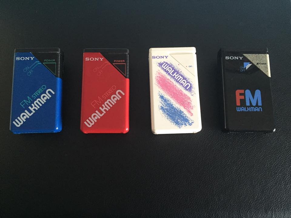 4 Vintage Sony FM Stereo Walkmans SRF-16W