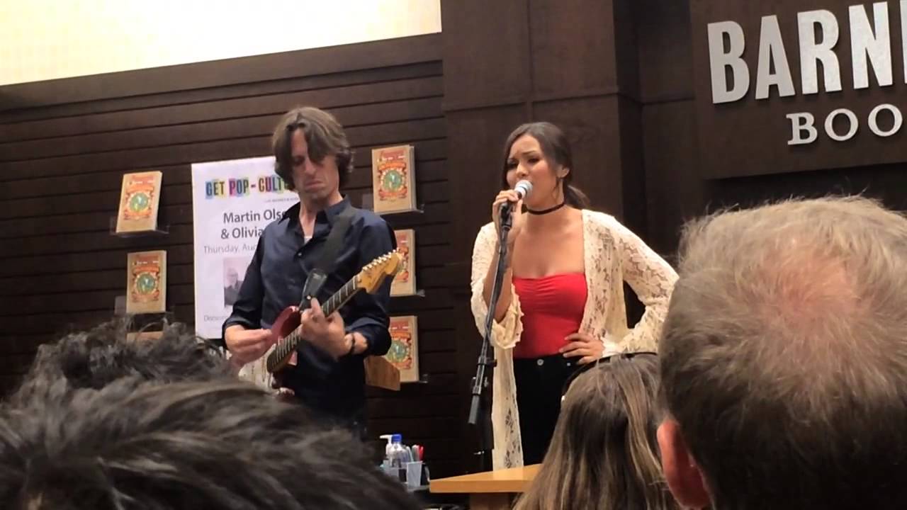 Marceline (Olivia Olson) - I'm Just Your Problem LIVE at the Grove!