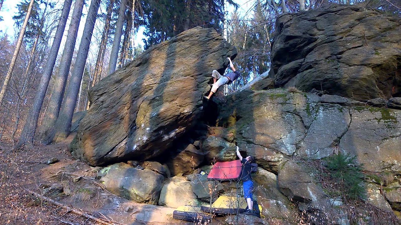Pojď mi hop 7C, Tanvald bouldering, Martin Kremer