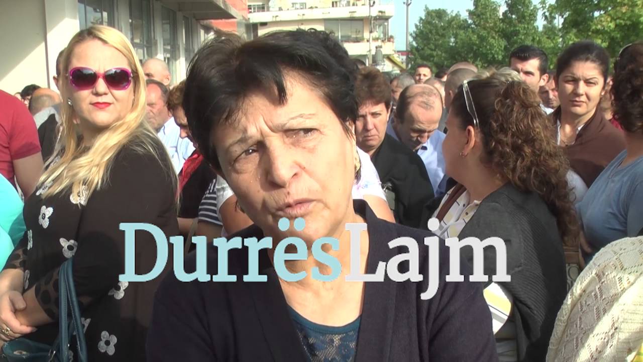 Tregtarët e Durrësit në protestë