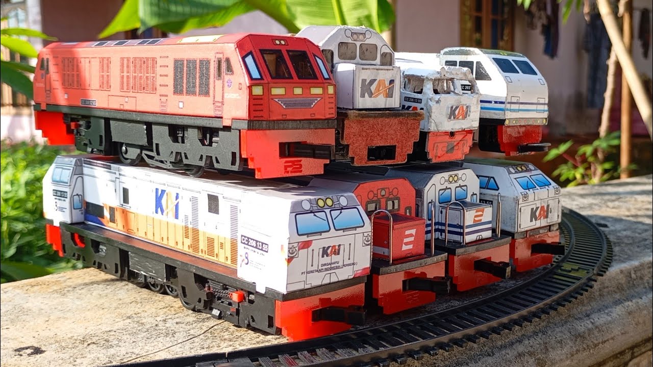 Menemukan mainan kereta api kai cc203,kereta api wnb,kereta api rnb,kereta api cc300